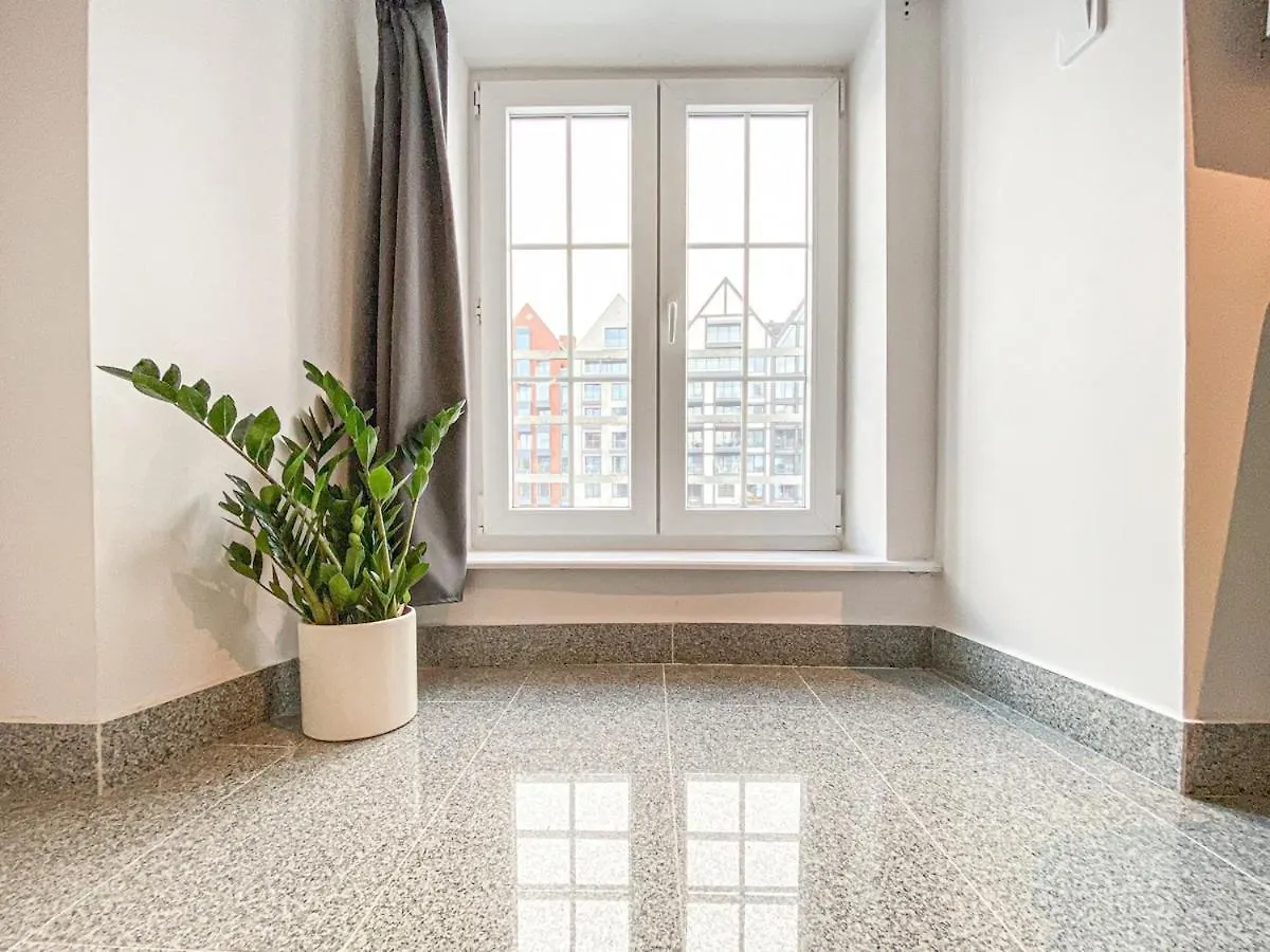 Apartment in the gate of Chlebnicka - View of Motława Gdansk