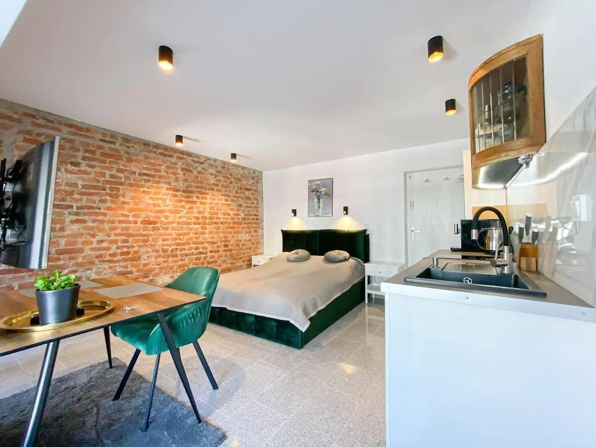 Apartment in the gate of Chlebnicka - View of Motława Gdansk Poland